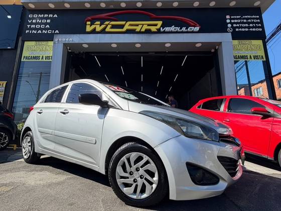 HYUNDAI HB20 1.0 COMFORT 12V FLEX 4P MANUAL HYUNDAI HB20 1.0 COMFORT 12V FLEX 4P MANUAL